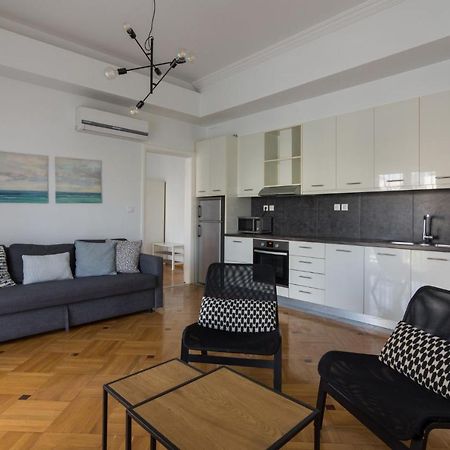 Classic Apartment For 4 People A Атина Екстериор снимка