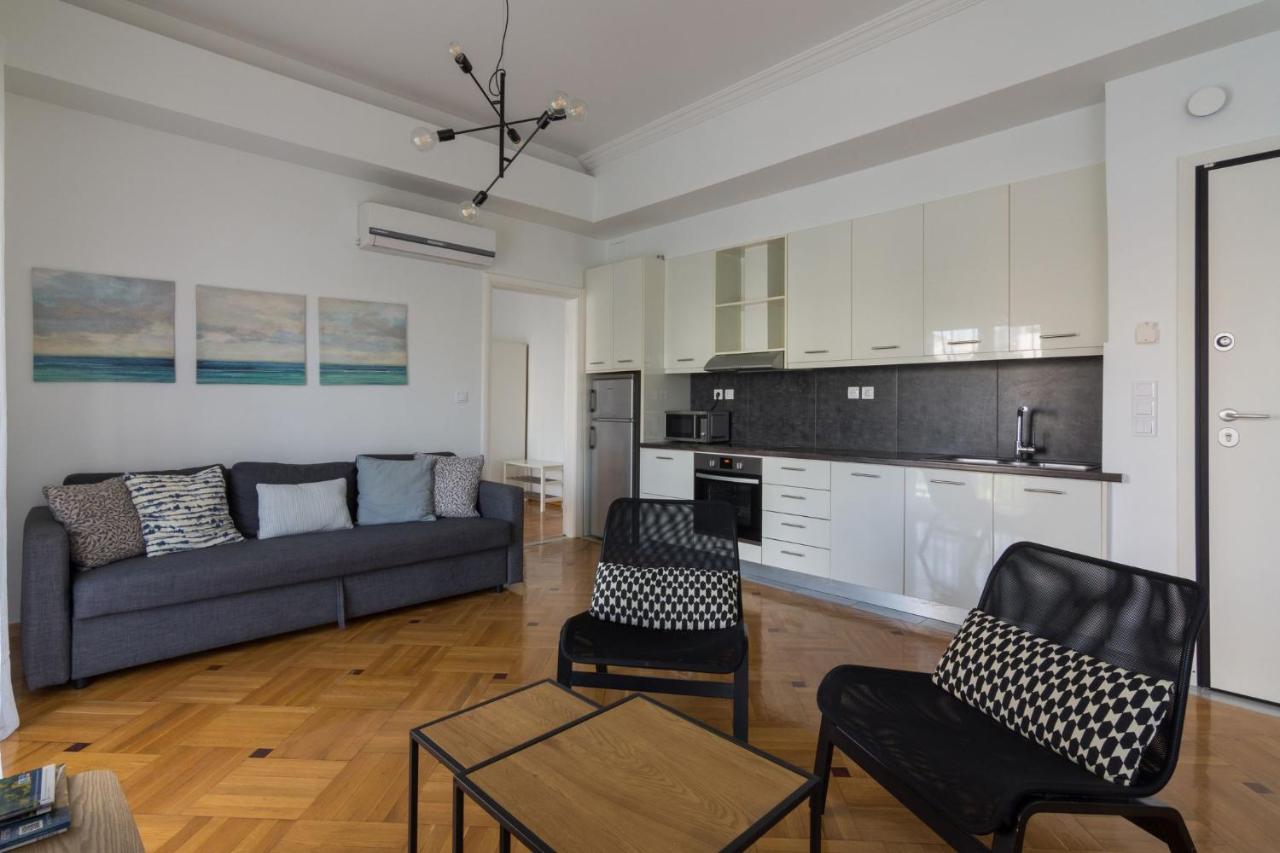 Classic Apartment For 4 People A Атина Екстериор снимка